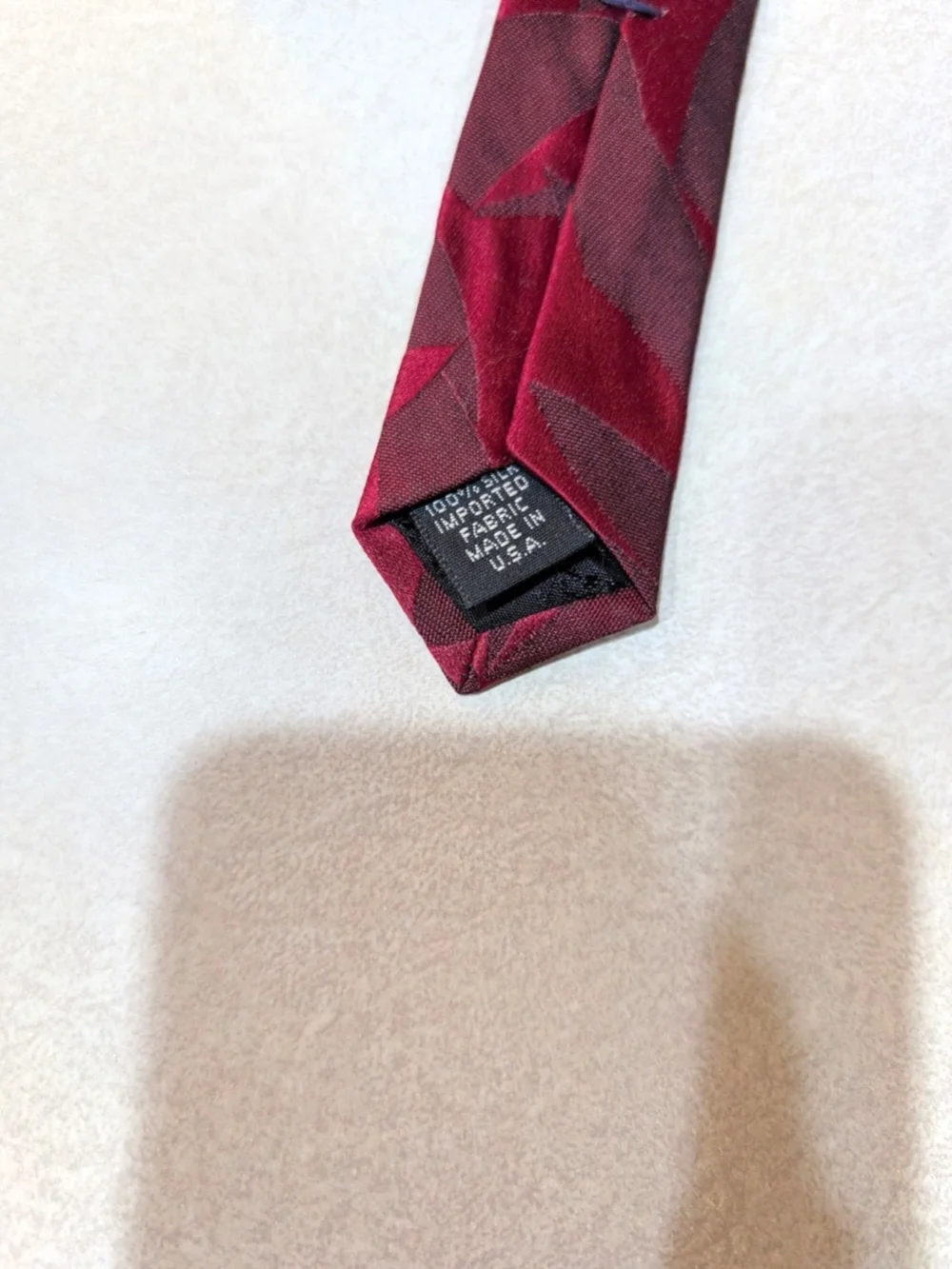 Vintage Murano Italia 100% Silk Tie Burgundy Red Leaf Jacquard Made in USA 3.75